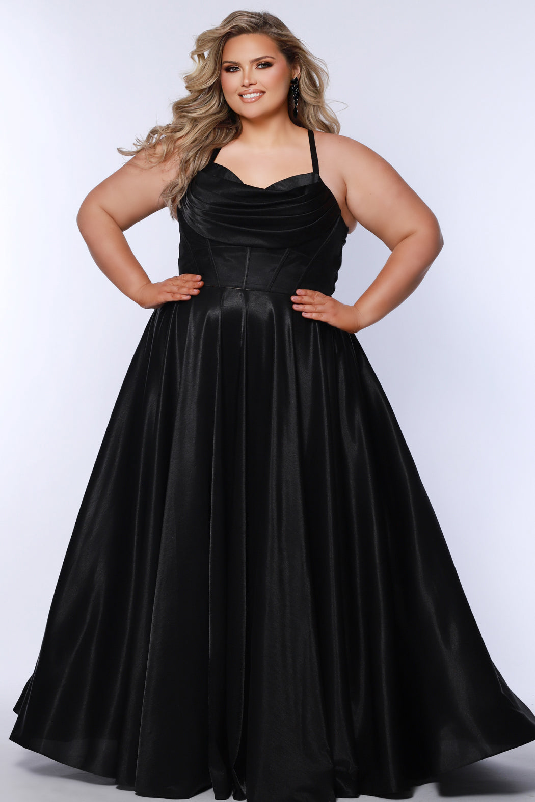 TE2532 Suzy B's Formals TE2532 Suzy B's Formals